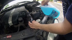 Check Washer Fluid Mercedes 