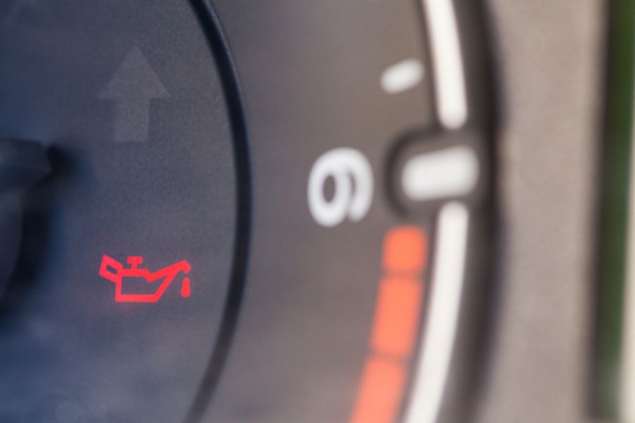 Why Does 5.7 Hemi Oil Pressure Drop at Idle? (Causes & Fix)