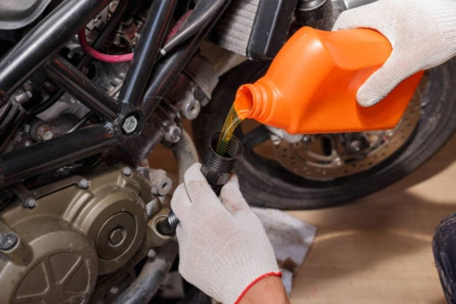 c6-transmission-fluid-type-and-capacity-ultimate-guide
