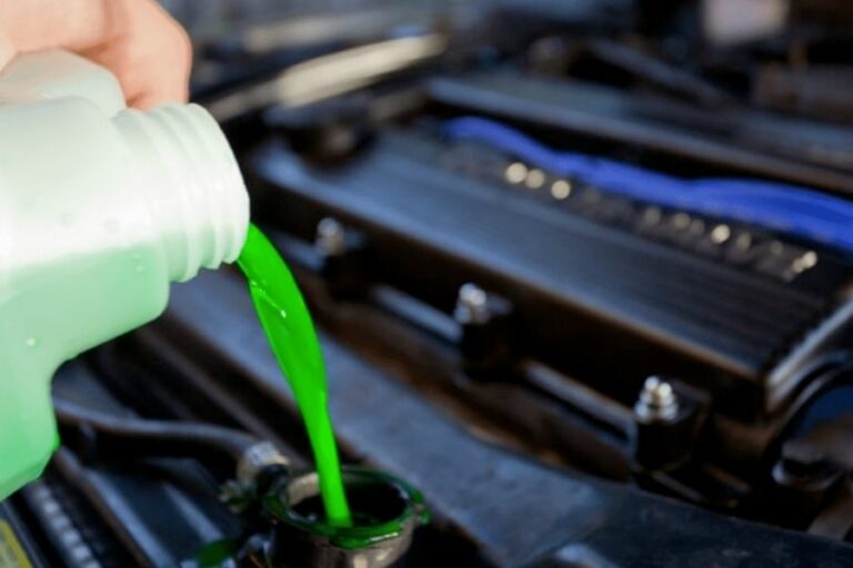 Can Dexcool And Green Radiator Fluid Be Added Together