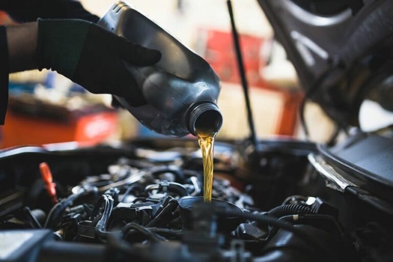 What happens if you put transmission fluid in the oil?